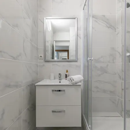 Apartment Mba - Jarry Splendide Proche Chateau De